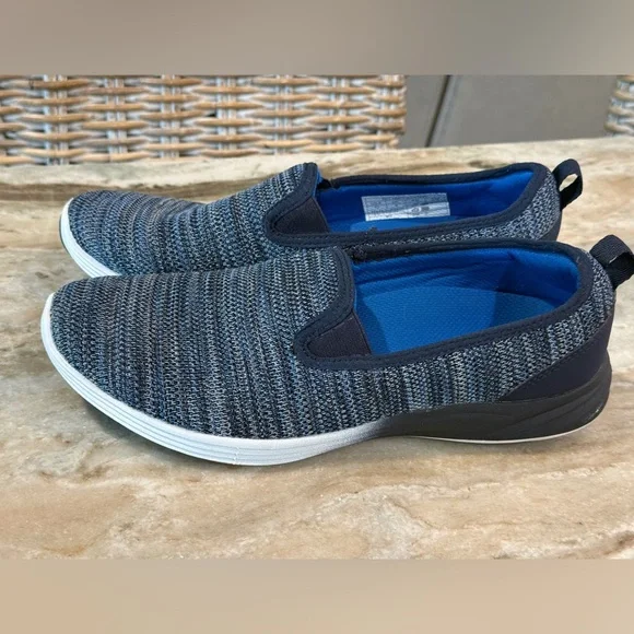 Women's VIONIC Delaney navy blue slip on orthotic sneakers- Size 10 - Picture 1 of 8